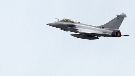 Un avión militar "se acercó peligrosamente" a un avión con parlamentarios rusos