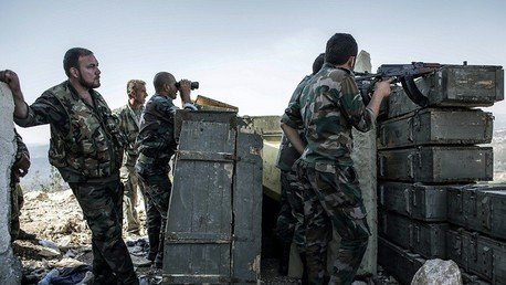 "Terroristas afeitan sus barbas y se visten como mujeres para huir de los bombardeos rusos en Siria"