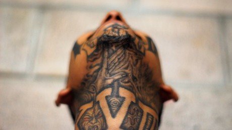 Maras a domicilio: Decenas de familias huyen de sus hogares tras amenazas de las pandillas