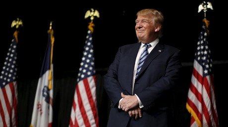 Donald Trump promete "absolutamente" cerrar mezquitas y revocar pasaportes en EE.UU.