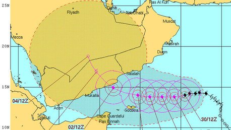 Un potente ciclón "extraño" se acerca a la devastada Yemen
