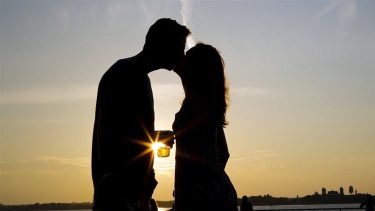 Científicos revelan por qué muere el amor