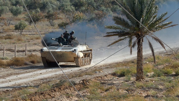 Las tropas sirias rompen un bloqueo de 2 años del EI al aeródromo militar de Alepo