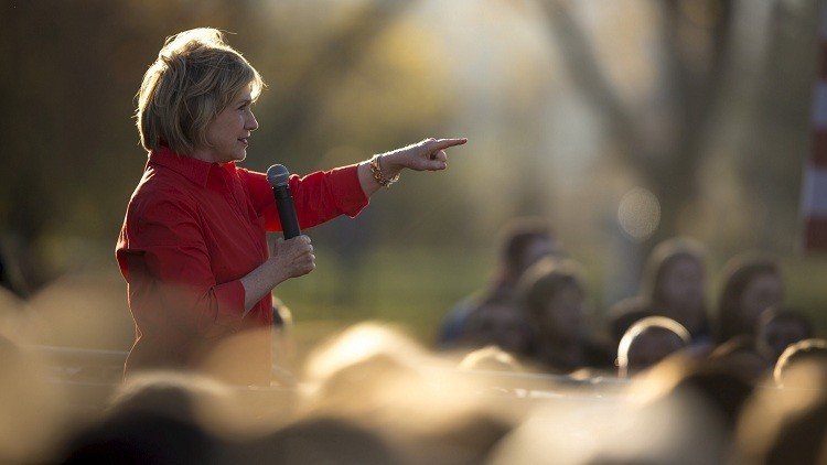 Hillary Clinton declara que el Congreso autorizó la guerra contra el Estado Islámico 