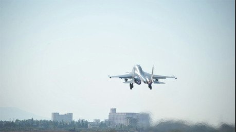 Rusia destruye en Siria base terrorista que impedía la radiocomunicación de tropas gubernamentales