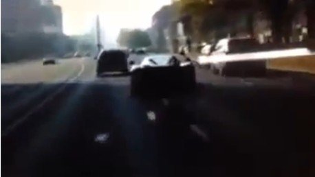 La manera más rápida de chafar un Ferrari