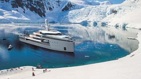 Mitad rompehielos, mitad yate de lujo: Los millonarios ponen rumbo al polo