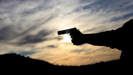 Cantante mexicano mata al entrenador de su hija por dejarla fuera del equipo