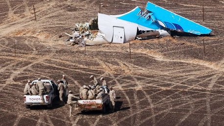 Sacrilegio sin fin: 'Charlie Hebdo' publica nueva caricatura sobre la tragedia del A321 ruso