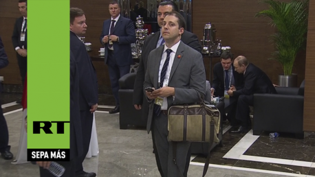 Un tipo 'espía' a Putin y Obama durante el G20