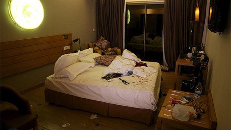 Charcos de sangre y símbolos yihadistas: Las huellas del horror en el hotel Radisson en Mali