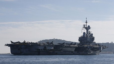 El portaaviones francés Charles de Gaulle emprenderá sus ataques aéreos contra el EI este lunes