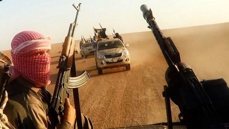 Luces, cámara, acción y corten: revelan el mecanismo de propaganda del Estado Islámico