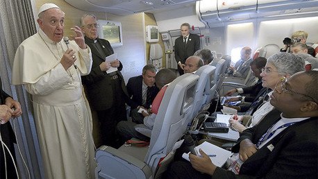 El papa Francisco: "el mundo está al borde de un suicidio"