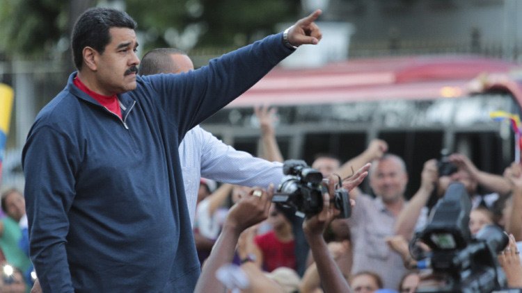 Maduro advierte de una grave crisis en Venezuela tras la victoria de la oposición