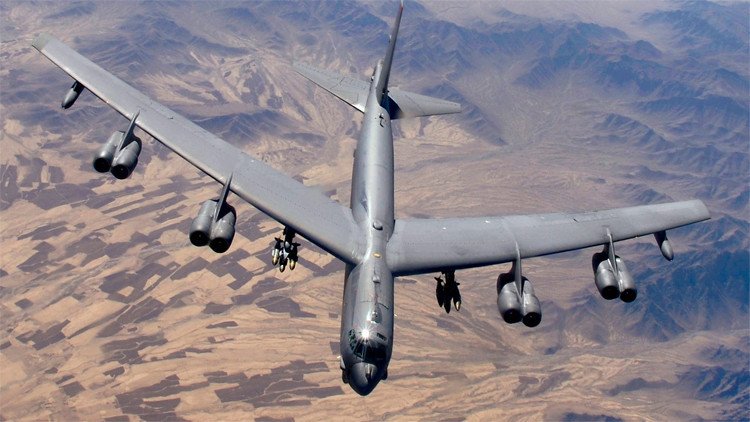 ¿Se desvió? Bombardero de EE.UU. se acerca a las islas en disputa en el mar de la China Meridional