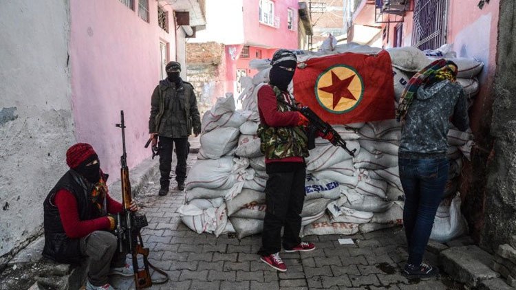 Giro de 180 grados: ¿Turquía quiere "desenredarse" del Estado Islámico?