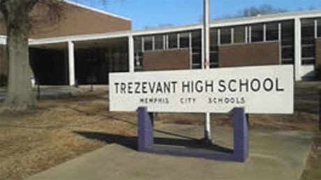 EE.UU.: Cierran un instituto de Memphis al descubrir a un estudiante con un arma