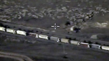 "Rusia debe impedir la financiación del EI, porque para ellos es tan vital como la sangre"