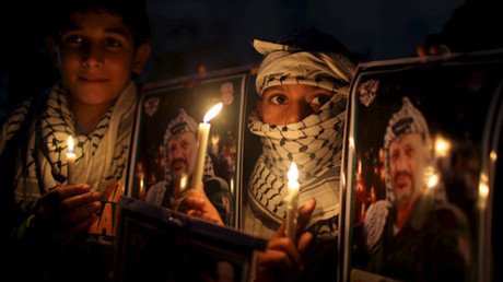 El Mossad israelí envenenaba el café de Yasir Arafat