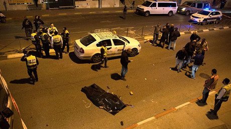 Video impactante: un soldado israelí dispara a un palestino y le remata cuando está en el suelo