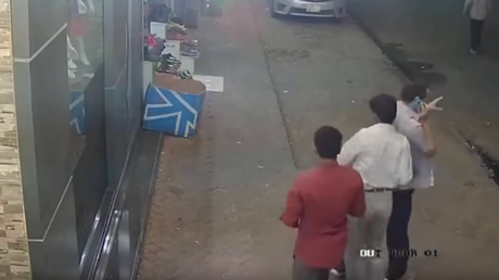 ¡Ten cuidado! Una curiosa estrategia para robar que nunca antes habías visto… ¿o sí?