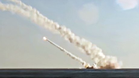 Rusia muestra sus primeros ataques desde un submarino al Estado Islámico (video)