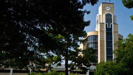 Alertan de la presencia de un tirador en la Universidad de Arkansas