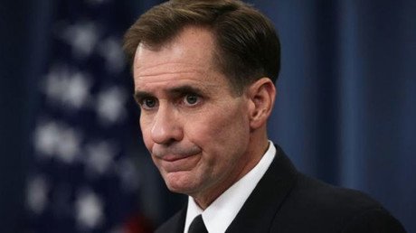 Una pregunta incómoda de la corresponsal de RT irrita al portavoz 'profesional' de EE.UU.