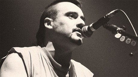 Se viraliza una carta del cantante de Ska-P contra los recortes sociales en España