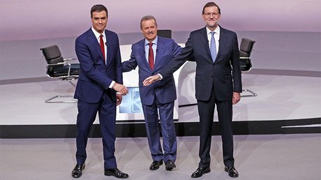 El debate 'vintage' entre Sánchez y Rajoy desata una ola de videos y memes satíricos