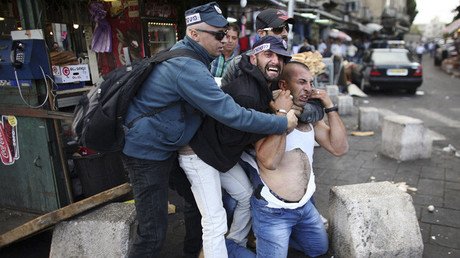 Netanyahu amenaza con revocar el permiso de residencia a 230.000 palestinos