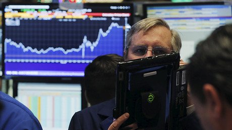 El precio del petróleo alcanza su mínimo histórico en 11 años