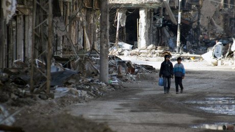 Un ataque con misiles del EI contra una escuela siria mata a nueve niñas
