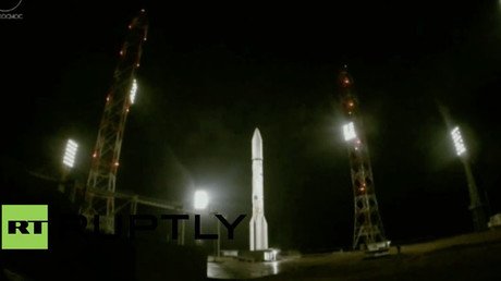 ¡En órbita!: Rusia lanza con éxito el cohete Protón-M y su satélite de comunicaciones (VIDEO)