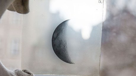 Encuentran en la basura fotos antiguas de fenómenos astronómicos 