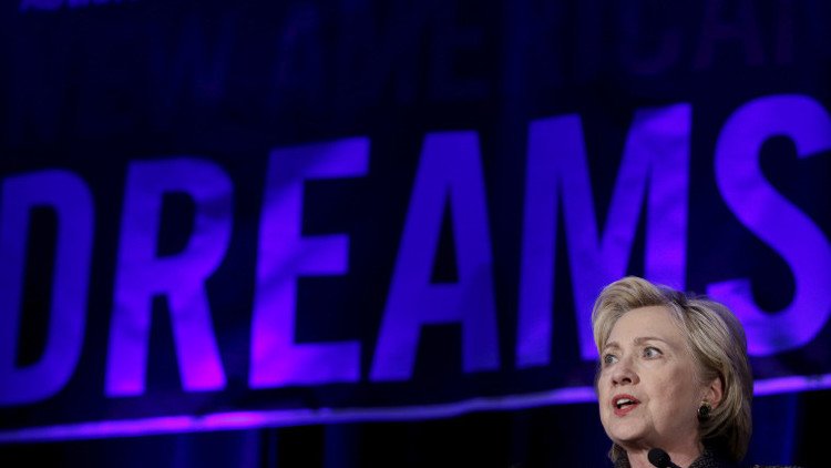 Hillary Clinton: "Los alienígenas pueden haber visitado la Tierra" 