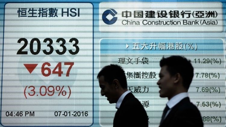 ¿El dólar ya no está de moda? China limita su compra