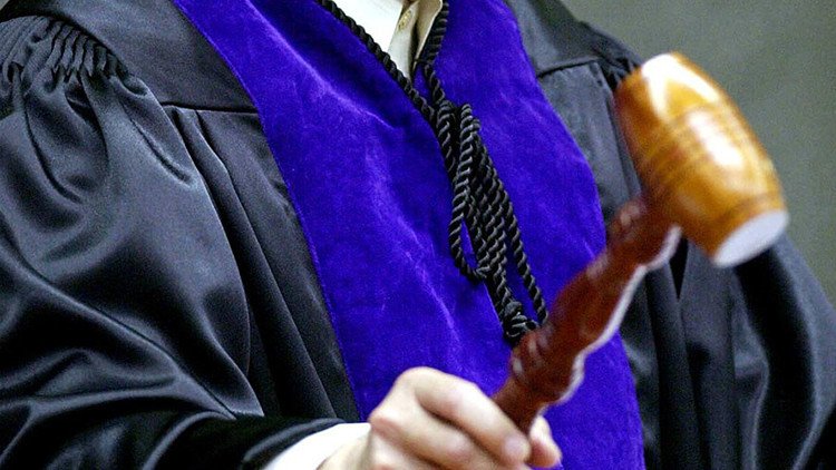 Turquía detiene a 12 académicos por criticar la campaña militar contra los kurdos