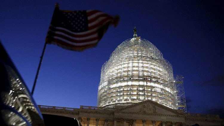 Cerca de su autodestrucción: la caída económica y la pérdida de poder ponen a EE.UU. junto al abismo