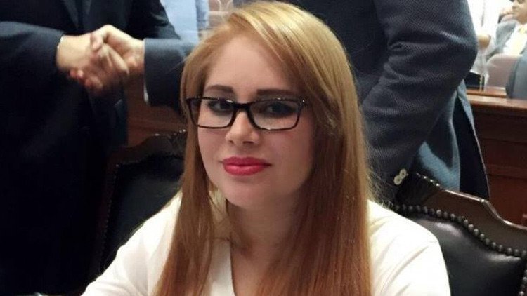 Detienen a una legisladora sinaloense por vínculos con 'El Chapo'