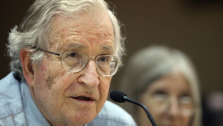 Chomsky: "Erdogan es un asesino con un régimen autoritario"