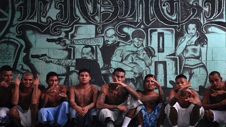 El Cuerpo de Paz de EE.UU. huye atemorizado de El Salvador