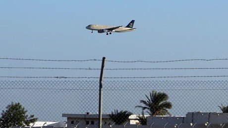 Arabia Saudita corta lazos comerciales y el tráfico aéreo con Irán