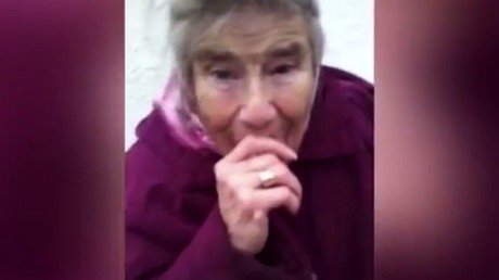 Una anciana 'peligrosa' te dará una lección de diversión callejera