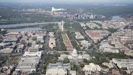 Hospitalizan a 8 personas tras quedar expuestas a una sustancia sospechosa cerca del Capitolio