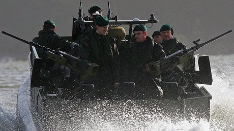 Abusos y ritos de iniciación: el escándalo salpica a la Marina Real británica