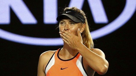 Federer se vuelve loco por María Sharápova