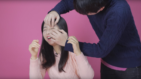 "¡Veo un mundo más grande!": Chicas coreanas intentan agrandar sus ojos