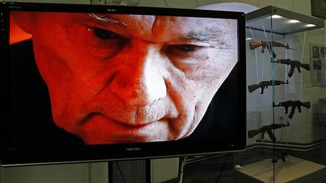 EE.UU. fabricará el legendario fusil AK-47 ruso